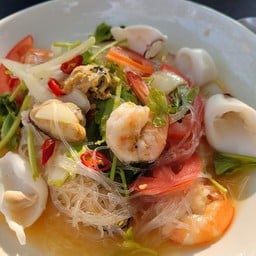 ยำวุ้นเส้นทะเล