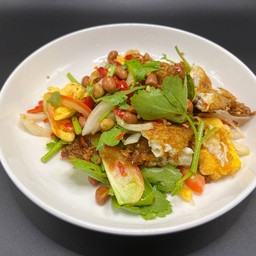ยำไข่ดาว