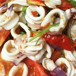 ยำปลาหมึก