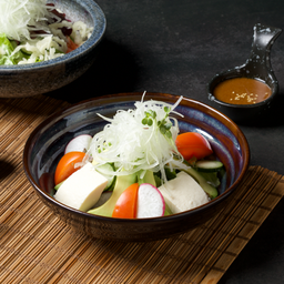 สลัดเต้าหู้อะโวคาโด / Tofu Avocado Salad