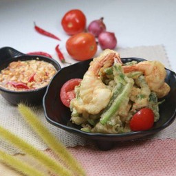 40.ยำผักบุ้งกุ้งกรอบ