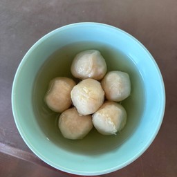 ลูกชิ้นลวก