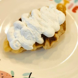 ครอฟเฟิล-วิปครีม