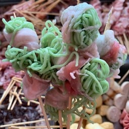 สามชั้นพันหมี่หยก
