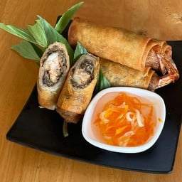 ปอเปี๊ยะญวนใส้กุ้งทอด