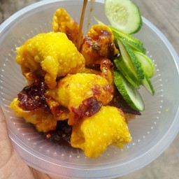 เกี้ยวไข่นกทอด น้ำจิ้มรสเด็ด