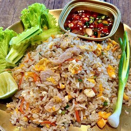 ข้าวผัดหมูหมัก(ขายดี)