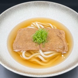 [อร่อยซ่ากับโค้ก] Sweet Fried Tofu Udon (Hot) Kitsune Udon +  โค้ก ออริจินัล (กระป๋อง) 