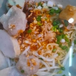 ก๋วยเตี๋ยวแคะแห้ง