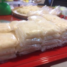 ข้าวเหนียวนึ่ง 200 กรัม