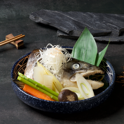หัวปลาแซลมอนต้มซีอิ้ว / Salmon Kabutoni