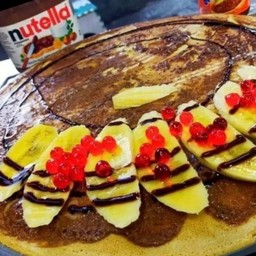 เครปนูเทล่า+กล้วยหอม+เยลลี่+ซอส ช็อกโกแลต