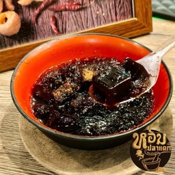 เฉาก๊วยในน้ำเชื่อม