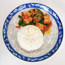 ข้าวกะเพราหมูกรอบ