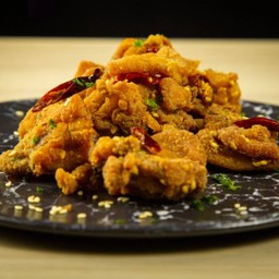 ไก่ทอดคลุกหม่าล่า 麻辣炸鸡
