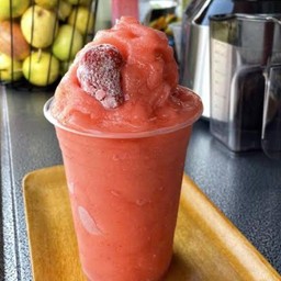 สตรอเบรรี่โยเกิร์ตสมูทตี้