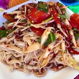 ตำซั่วขนมจีน