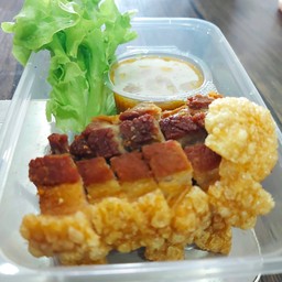 หมูกรอบ