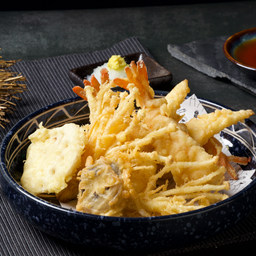 กุ้งทอดเทมปุระรวม / Shrimp Mixed Tempura