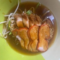 ข้าวขาหมูน้ำแดง นายต้มตุ๋น