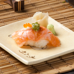 แซลมอนเมนไต (1 คำ) / Salmon Mentai (1 Pc)