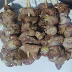 กึ๋นไก่ (ย่างใหม่ร้อน) 1ไม้