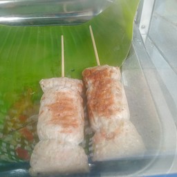 แหนมปลากรายปิ้งชุด 5 ไม้