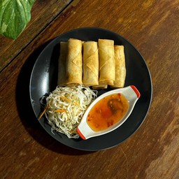 เปาะเปี๊ยะ น้ำจิ้มไก่
