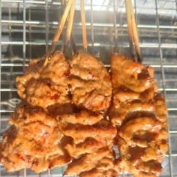 หมูปิ้ง (หมูล้วน) 10ไม้ย่างใหม่ร้อน