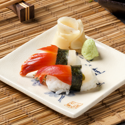 ซูชิหอยปีกนก (2 คำ) / Hokkigai Sushi (2 Pcs)