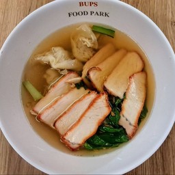 เกี๊ยวหมูแดง