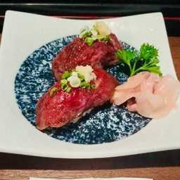 lean horse meat Sushi