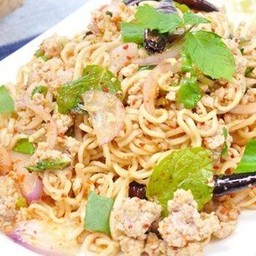 60.มาม่าต้มยำทะเล