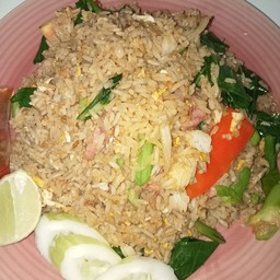 ข้าวผัดแหนม