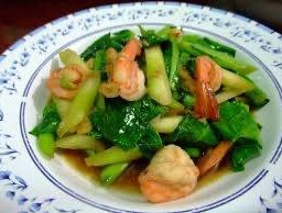 คะน้ากุ้ง ราดข้าว