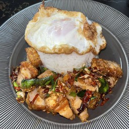 คั่วพริกเกลือราดข้าว