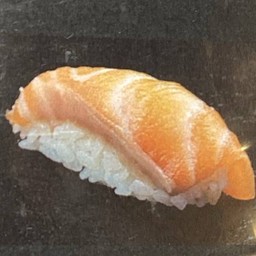 0410 ซูชิ แซลมอน Salmon 