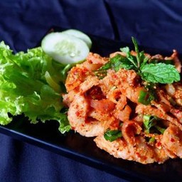 น้ำตกคอหมูย่าง
