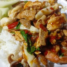 Ban กระเพรา บลาบลา