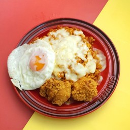 Karaage Combo! รามยอนเผ็ด+ไก่คาราเกะ+ชีส+ไข่ดาว (เลือกรสได้)