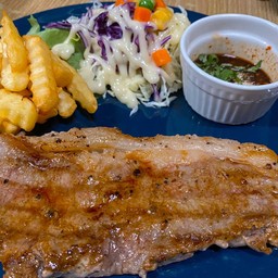 สเต็กเนื้อ พริกไทยดำ