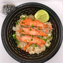 อาจุมม่ากินแซ่บ