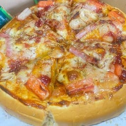 PIZZA พี่ปู by ชาพิรมย์