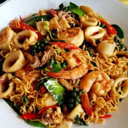 ผัดมาม่าขี้เมา