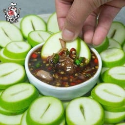 ผลไม้ปอกสับตามฤดูกาล ตำยำ มะม่วงเบาใต้แท้100% น้ำผลไม้สดปั่น ตลาดสะพานแดง