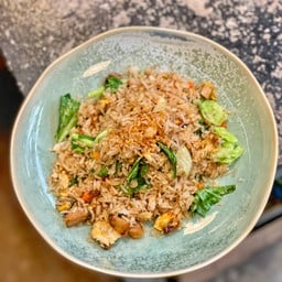 ข้าวผัดคะน้าปลาเค็ม