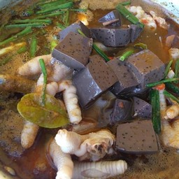 ขนมจีนน้ำยาป่าตีนไก่