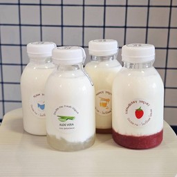 Strawberry - yogurt drink