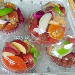 ผลไม้แช่เย็นสดปอกพร้อมทาน&ตำยำปากสั่น มะม่วงเปรี้ยว น้ำปั่น&กระเพราป่า สาขาเซียรังสิต