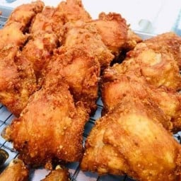 ไก่ทอด (หน้าคริสเตียน)